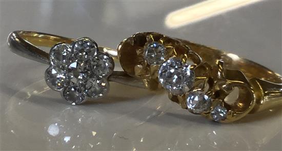 2 18ct gold diamond rings